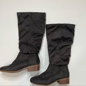 Candie's Grey Pull-On Suede Boots